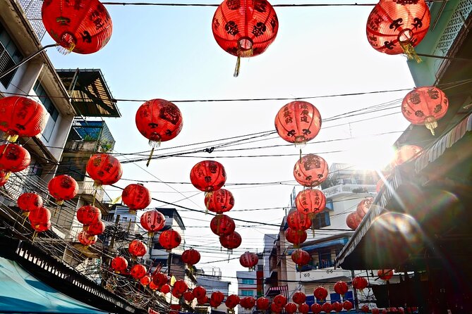 Bangkok Private Walking Food Tour with 10+ Tastings in Chinatown - Duck Noodle Soup and the Most Satisfying Stop