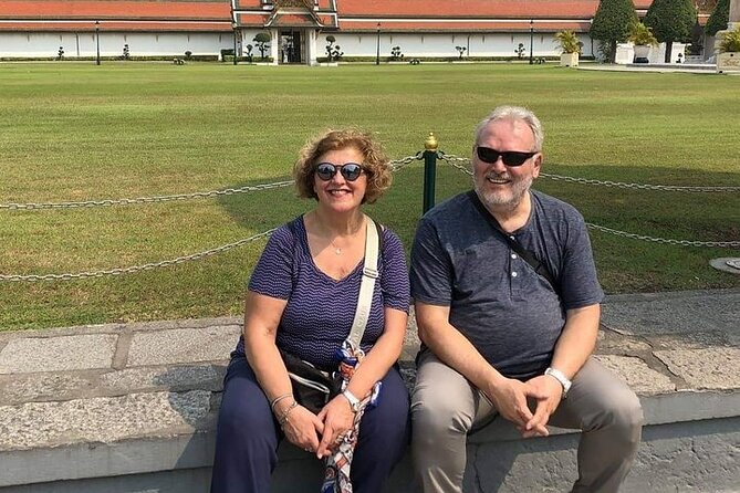 Bangkok Private Walking Tour with A Pro Guide (Tour Car Option) - What this private Bangkok tour actually offers
