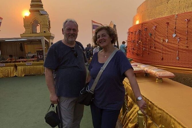 Bangkok Private Walking Tour with A Pro Guide (Tour Car Option) - Guides who shape the day