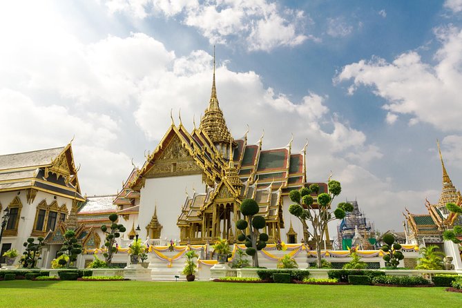 Bangkok Reclining Buddha (Wat Pho) Entrance Ticket - Who will get the most from this experience?