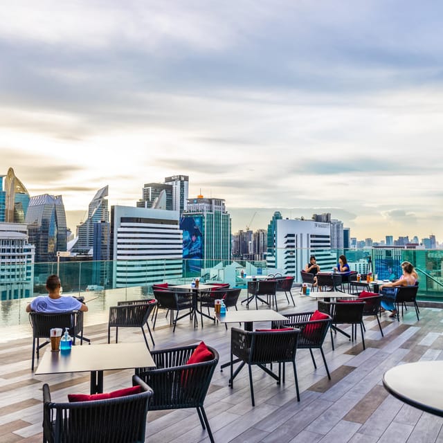 Bangkok: RedSquare Rooftop Bar at Novotel Sukhumvit 4 - Key points to know before booking