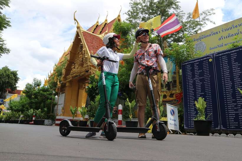Bangkok: Riverside E-Scooter Adventure with StreetFood Snack - Key points at a glance