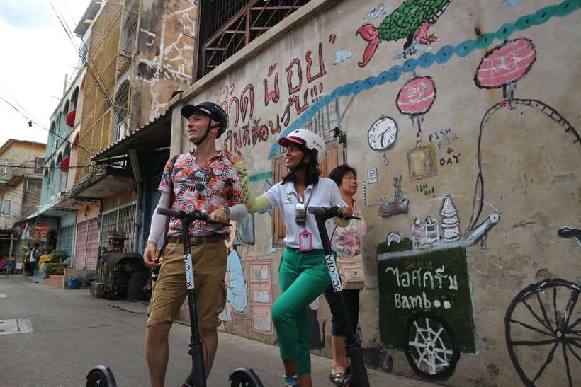 Bangkok: Riverside E-Scooter Adventure with StreetFood Snack - Chinatown back lanes and Talat Noi