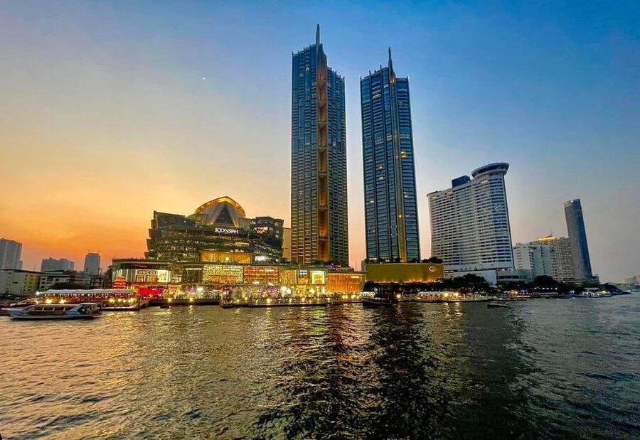 Bangkok: Royal Princess Cruise with Optional Hotel Transfer - Live music, dancing, and the noise question