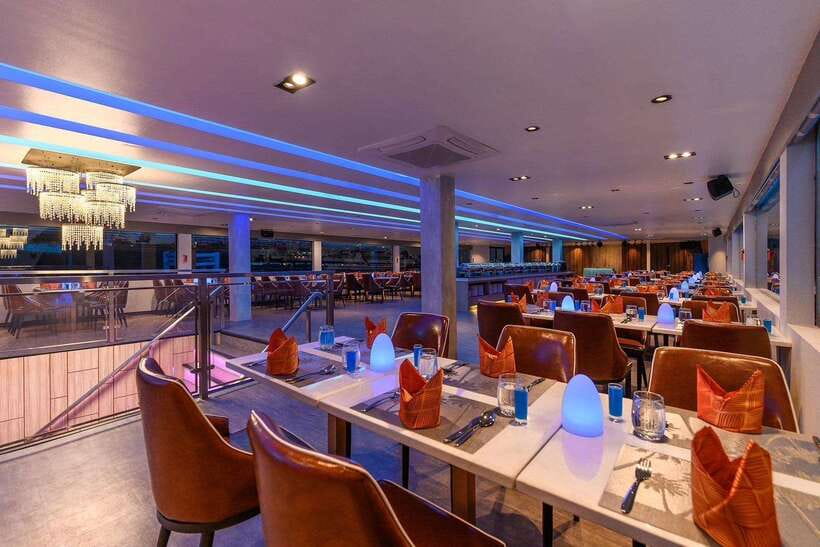 Bangkok: Royal Princess River Dinner Cruise with Live Music - What the $41 price really buys you