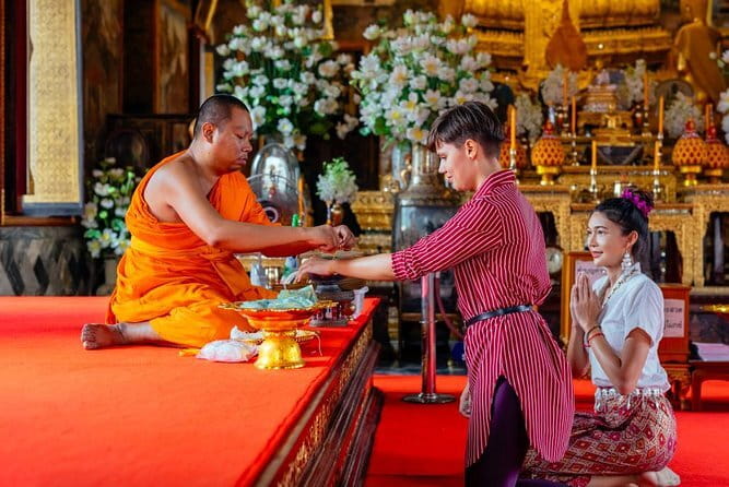 Bangkok's Best: City Highlights & Floating Market Private Tour - Wat Arun across the Chao Phraya River