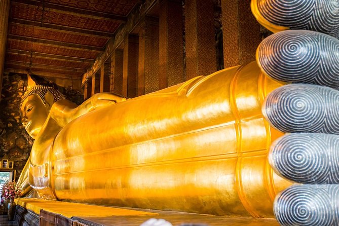 Bangkok's Landmarks Tour : GrandPalace WatTraimit WatPho WatArun - Wat Benchamabophit, the Marble Temple
