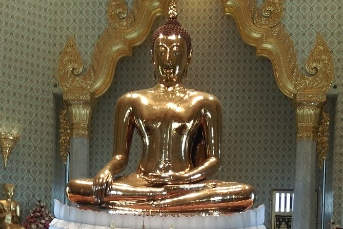 Bangkok Selfie Expert Tour: Little India, Wat Traimit & Wat Pho - Who should book this half-day outing?