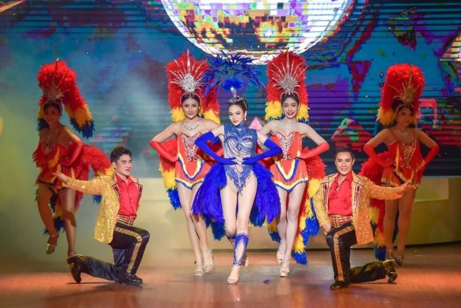 Bangkok: Skip-the-Line Golden Dome Cabaret Show Tickets - The 60-minute program, act by act
