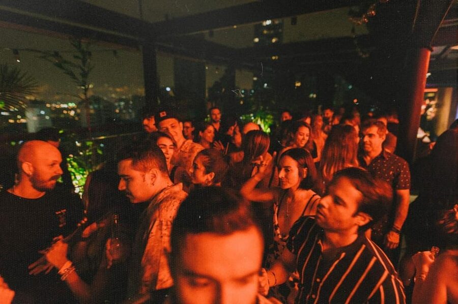 Bangkok: Soi Cowboy, Nana, Soi 11, Rooftops, Clubs & Go Go’s - Sukhumvit 11 keeps the walking route moving