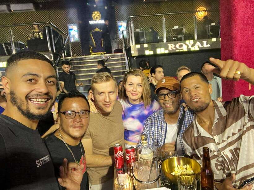 Bangkok: Soi Cowboy, Nana, Soi 11, Rooftops, Clubs & Go Go’s - Aces Nightclub turns up the volume
