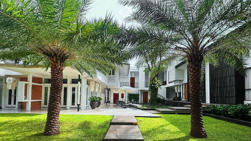 Bangkok: Spa Experience at Oasis Spa - Choosing between Thai massage, reflexology, and facials