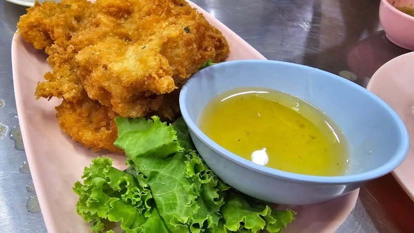 Bangkok: Street Food Tasting Tour at Night - Six Stops Through the Night Market