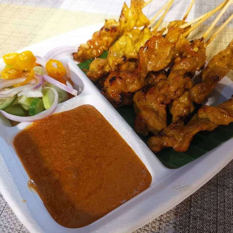 Bangkok: Street Food Tasting Tour at Night - Walking Yaowarat After Dark