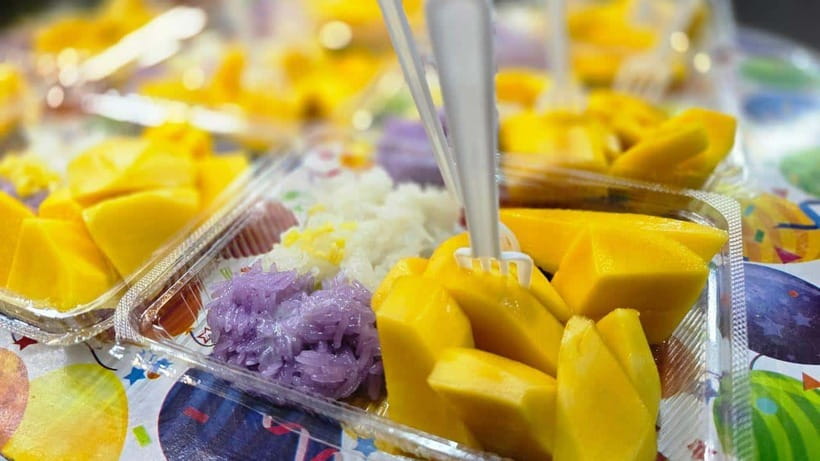 Bangkok: Street Food Tasting Tour at Night - Who Will Enjoy This Chinatown Food Walk?