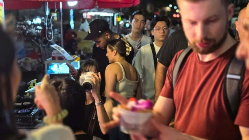 Bangkok: Street Food Tasting Tour at Night - The First Bites: Thai-Chinese Food in Context
