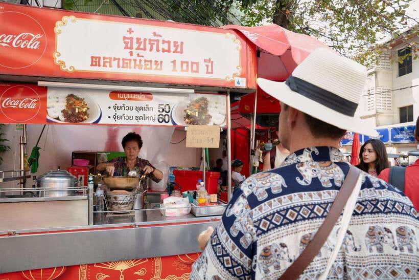 Bangkok: Talad Noi Hidden Gems & Street Food Adventure - Street art, narrow lanes, and riverside cafés