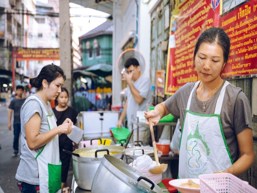 Bangkok: Talad Noi Hidden Gems & Street Food Adventure - The food stops: come hungry, but ask questions
