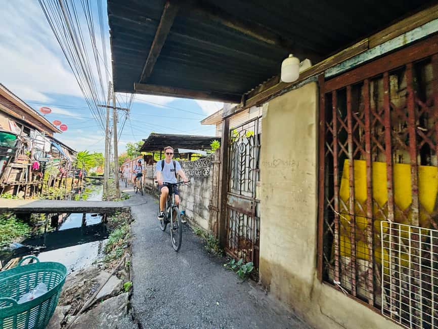 Bangkok: Temples, Canals & Local Life Bike Tour - Wat Khun Chan provides the main temple visit