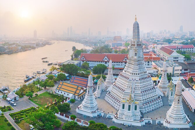 Bangkok: The Grand Palace, Wat Pho, and Wat Arun Walking Tour - Walking, group size, and the pace