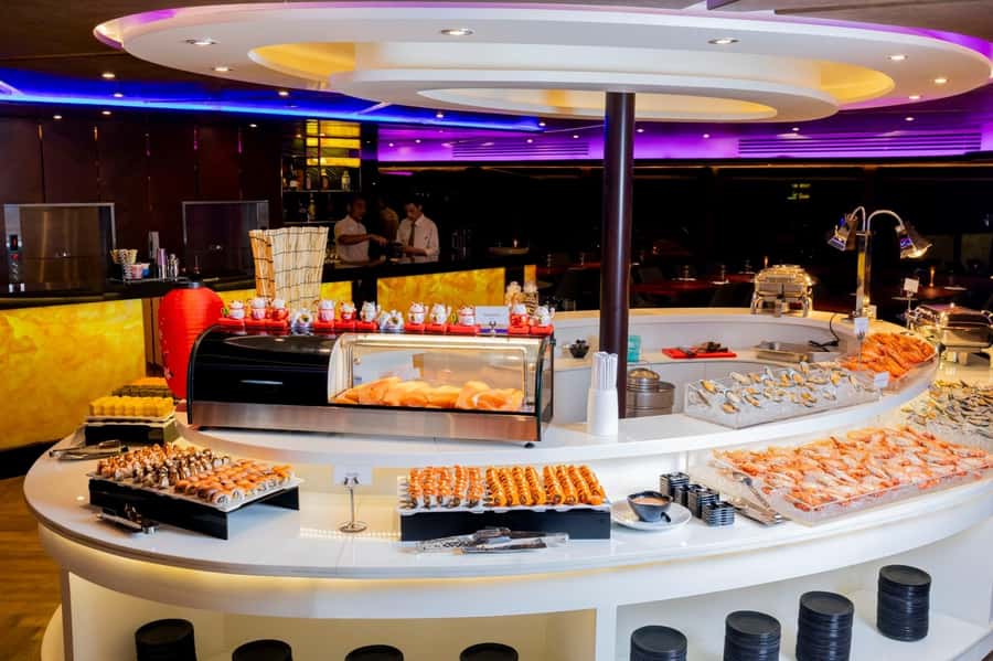 Bangkok: The Opulence Buffet Dinner Cruise with Live Band - Getting aboard at ICONSIAM Pier 2