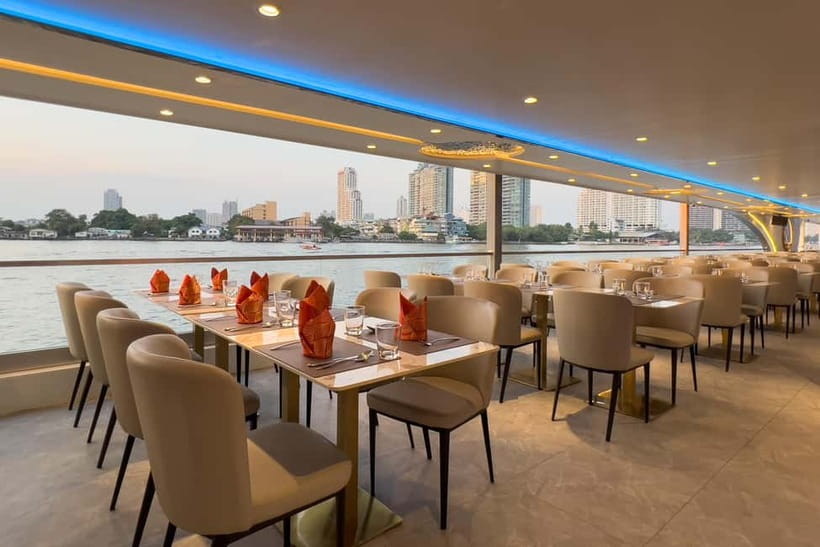 Bangkok: The Planet Chao Phraya River Dinner Cruise - Why a Bangkok dinner cruise works
