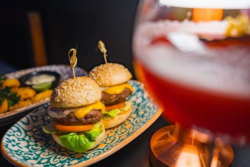 Bangkok: ThreeSixty Jazz Lounge at Millennium Hilton - Practical planning for your evening