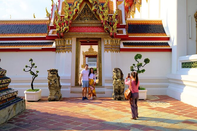 Bangkok Thrilling Tuk Tuk Tour (Private & All-Inclusive) - Wat Prayun and the Memorial Bridge area