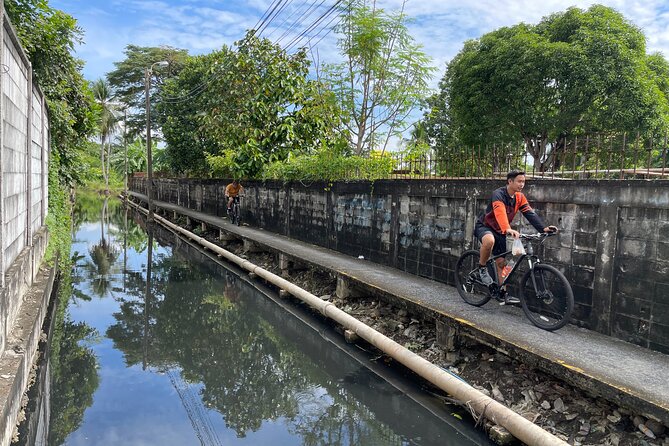 Bangkok Tour by Boat and Bike - Who should book this tour