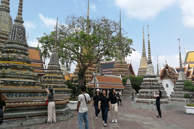 Bangkok Tour: Highlights & Hidden Gems & Long Tail Boat - Wat Arun, Bangkok’s riverfront landmark