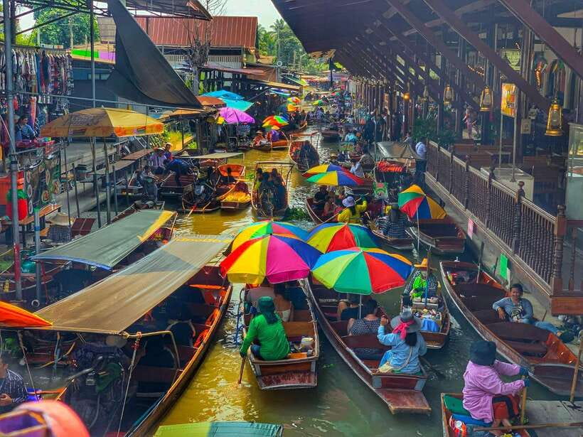 Bangkok: Train Market & Floating Market with Boat Ride - Two famous markets, one long day