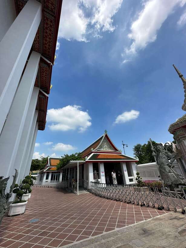 Bangkok: Tuk Tuk Day Pass App & Boat Chao Phraya River - Plus access to Sukhumvit and Ari