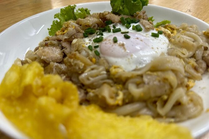 Bangkok Tuk Tuk Food Tour By Night - Starting at Bangkok Train Station at 5 p.m.