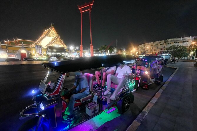 Bangkok Tuk Tuk Food Tour By Night - Who should book this Bangkok evening tour?