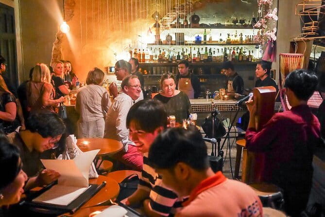Bangkok Tuk Tuk Night Tour with food & drinks in Siam & Silom - Patpong Night Market: a short, lively change of pace