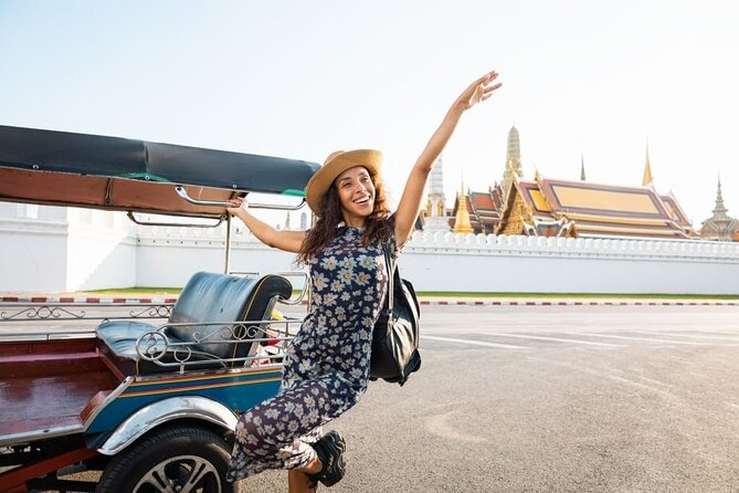 Bangkok Tuk Tuk Tour - Hotel-pickup & Dinner - Chinatown Turns Dinner Into a Food Tour