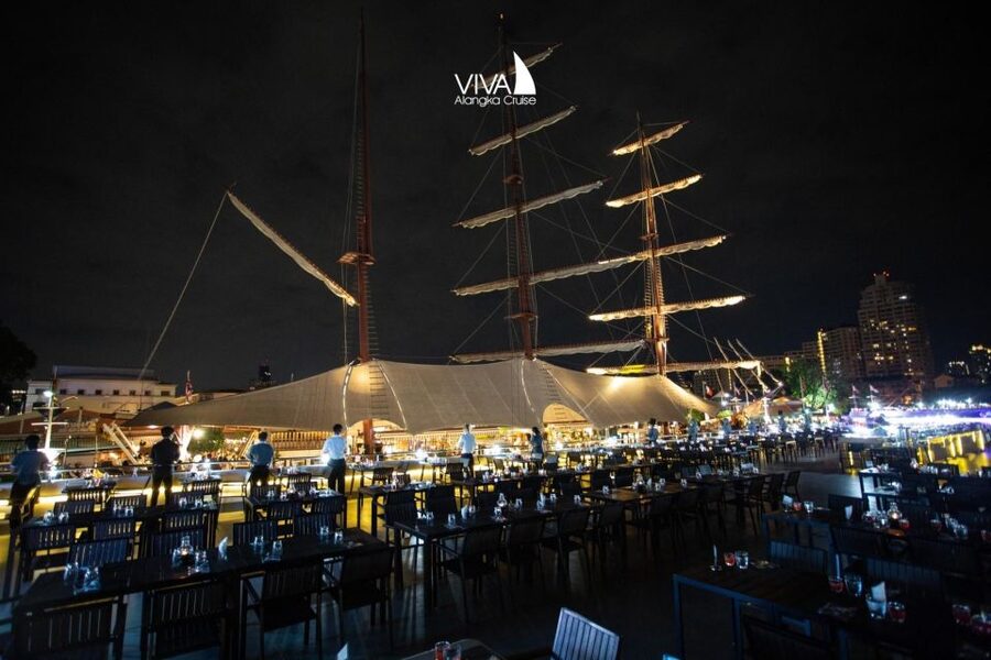 Bangkok: Viva Alangka Chao Phraya Dinner Cruise - Bangkok Noi and the quieter river views