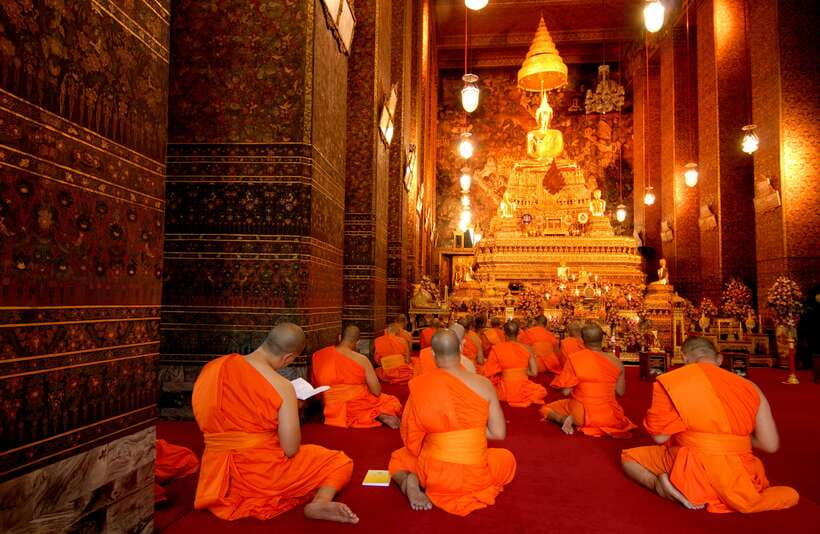 Bangkok: Wat Pho and Wat Arun Guided Walking Tour - Should you book the Wat Pho and Wat Arun walk?
