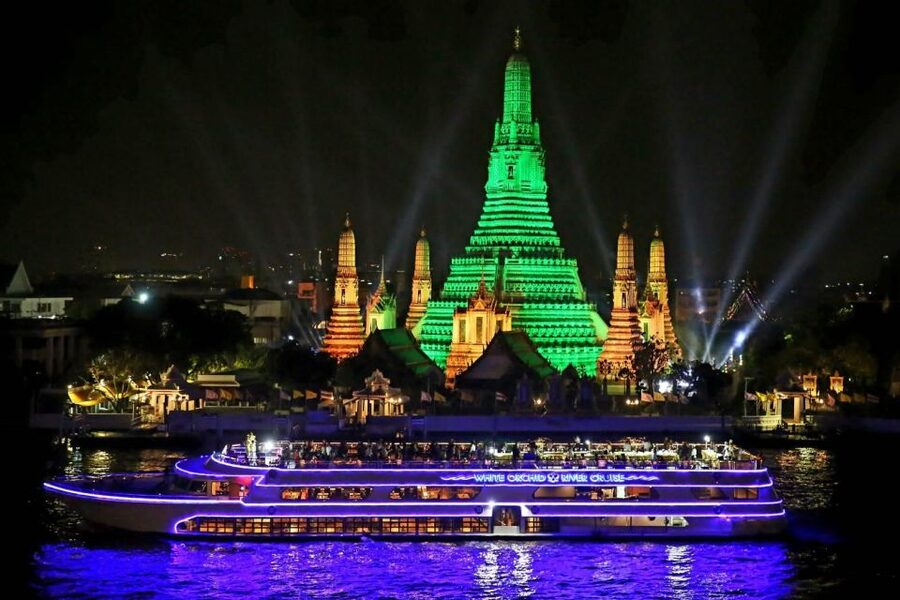 Bangkok: White Orchid Chao Phraya Dinner Cruise - Booking tips for a smoother evening