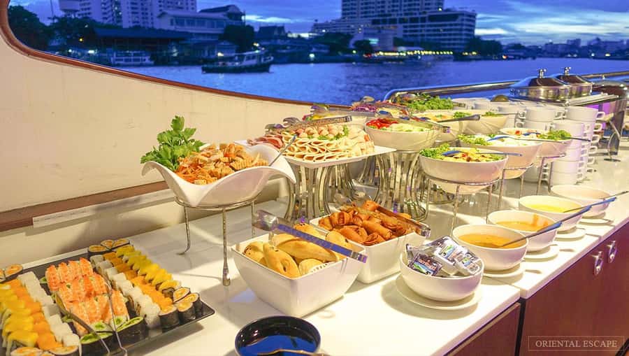 Bangkok: Wonderful Pearl Dinner Cruise and Live Performance - Who will enjoy this Bangkok evening