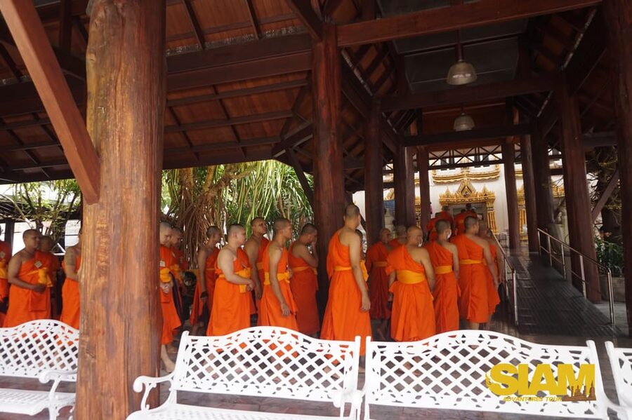 Bangkok Yai Local Canal Tour with Longtail Boat - Bangkok Yai: a quieter waterway