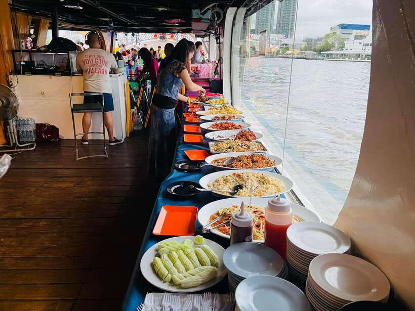 Bangkok: Yodsiam Sightseeing Cruise Snacks & Unlimited Beer - What kind of Bangkok night is this?