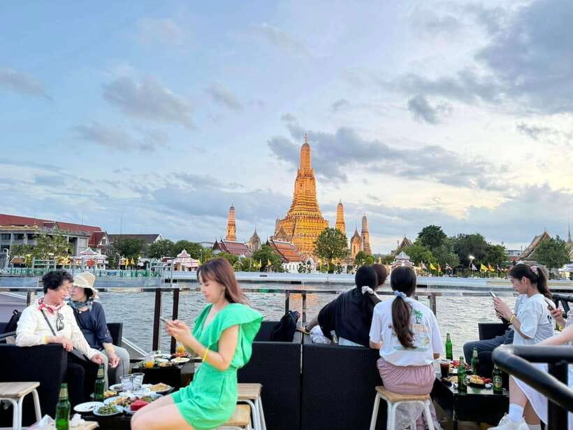 Bangkok: Yodsiam Sightseeing Cruise Snacks & Unlimited Beer - On board: snacks, beer, and general admission seating