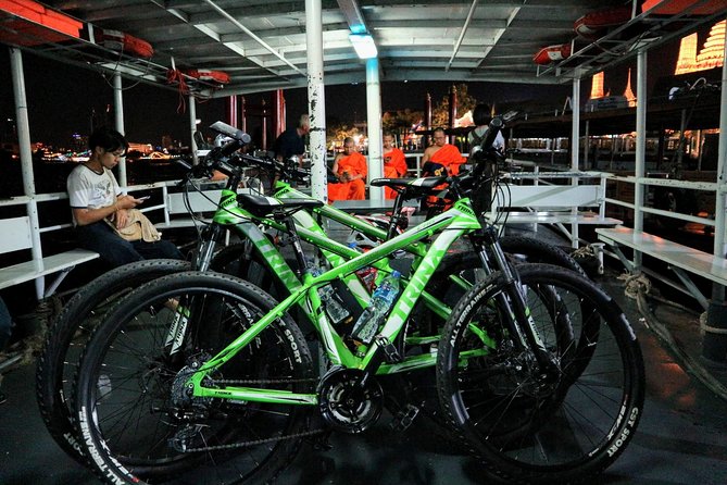 Bike Bangkok at Night with Thai Dinner - Wat Mangkon and the glow of Chinatown