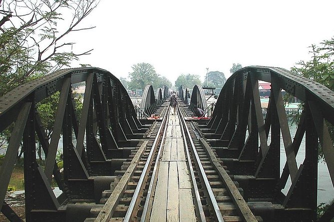 Bridge on the River Kwai and Thailand-Burma Railway Guided Tour - A quiet pause at Kanchanaburi War Cemetery