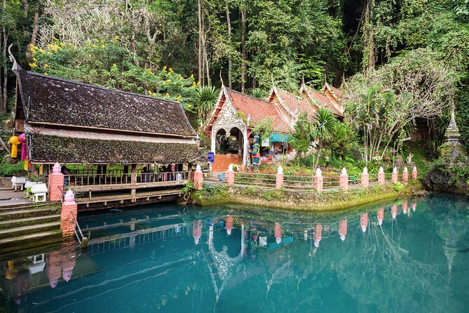 Chiang Dao Cave Trekking Small Group Tour – Full Day - A stop at the local market adds flavor