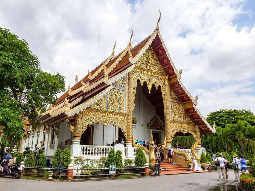 Chiang Mai: 3 Hour Old City and Temples Guided Walking Tour - Key points at a glance