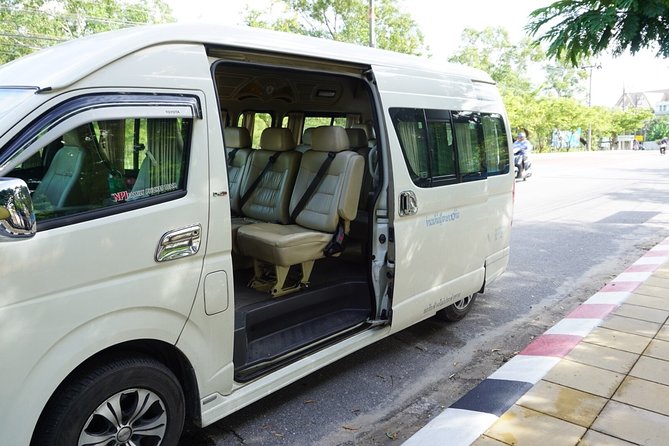 Chiang Mai Airport Private Van Transfer – Arrival or Departure - The hotel boundary deserves careful attention