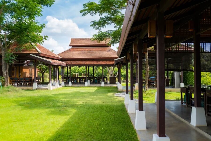 Chiang Mai: Authentic Cooking Class with Market & Farm Visit - Key points to know
