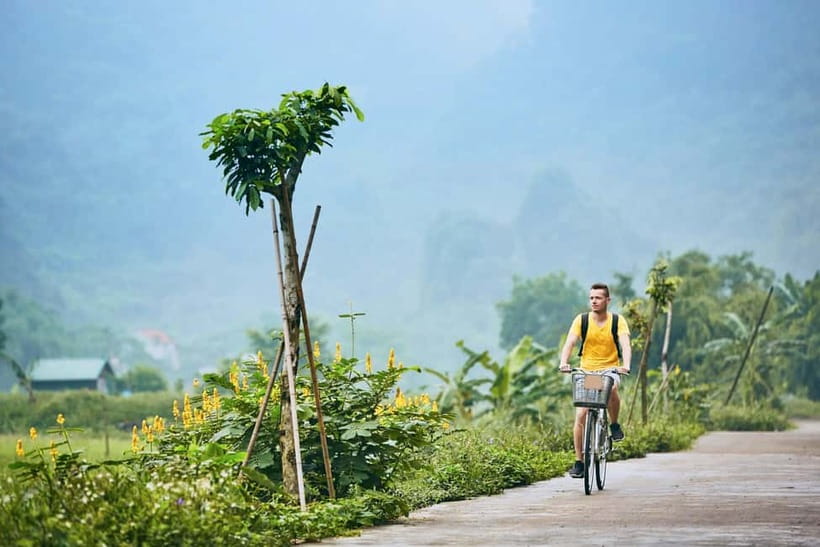 Chiang Mai Bicycle: Into The Lanna Countryside Guided Tour - What the guide adds to the ride